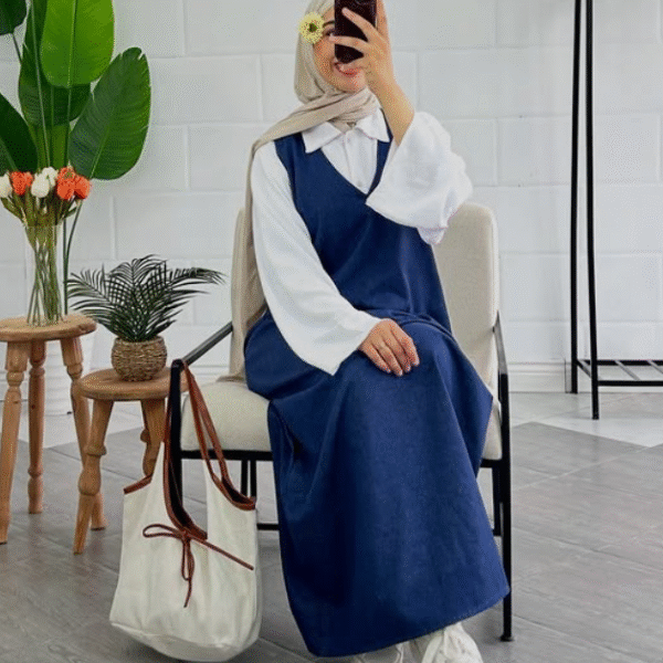 Robe sans manche avec chemise